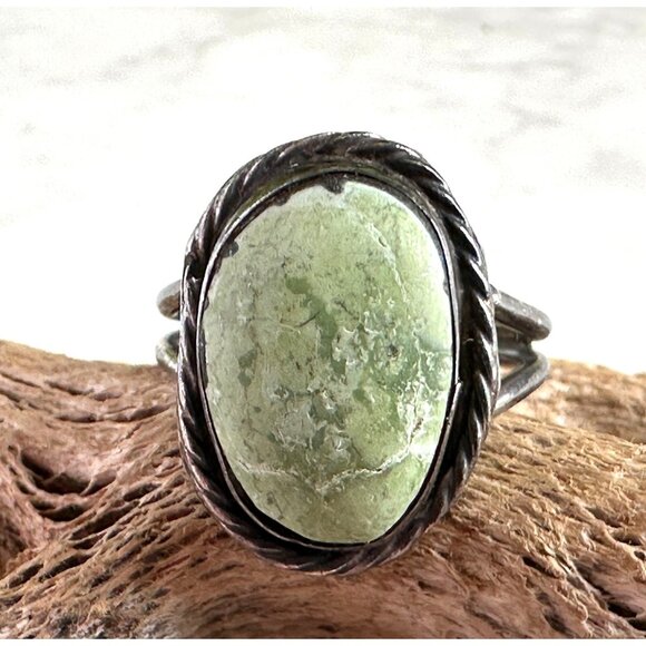 Early Vintage Native American Navajo Cerrillos Turquoise Sterling Silver Ring - Picture 1 of 6